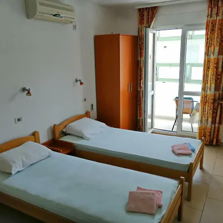 Mirko Apartament *